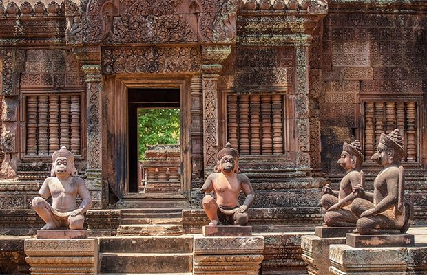 Trekking Along Mekong River 16 Days